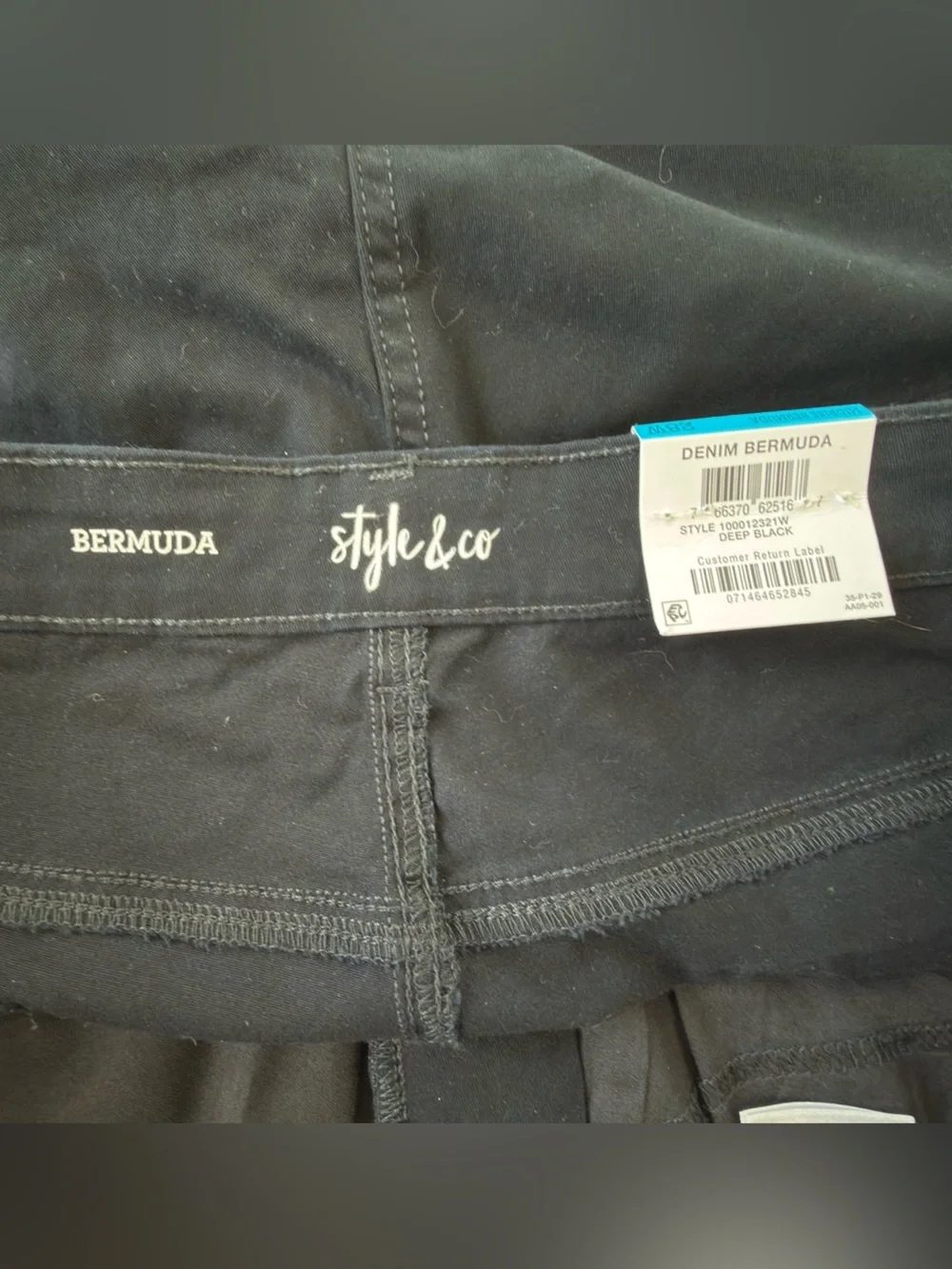 NEW STYLE & CO Plus Size Denim Raw-Edge Deep Black Mid-Rise Bermuda Short Sz 28W